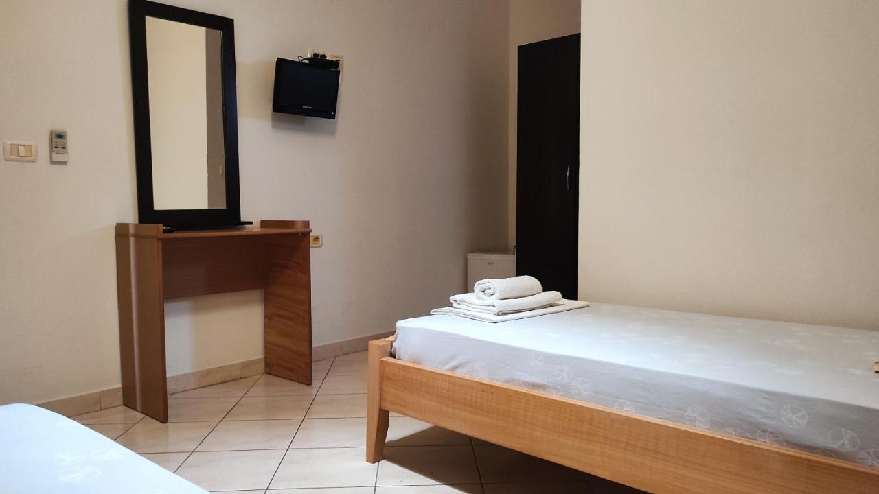 Guesthouse Villa Joanna&Mattheo Sarandë エクステリア 写真