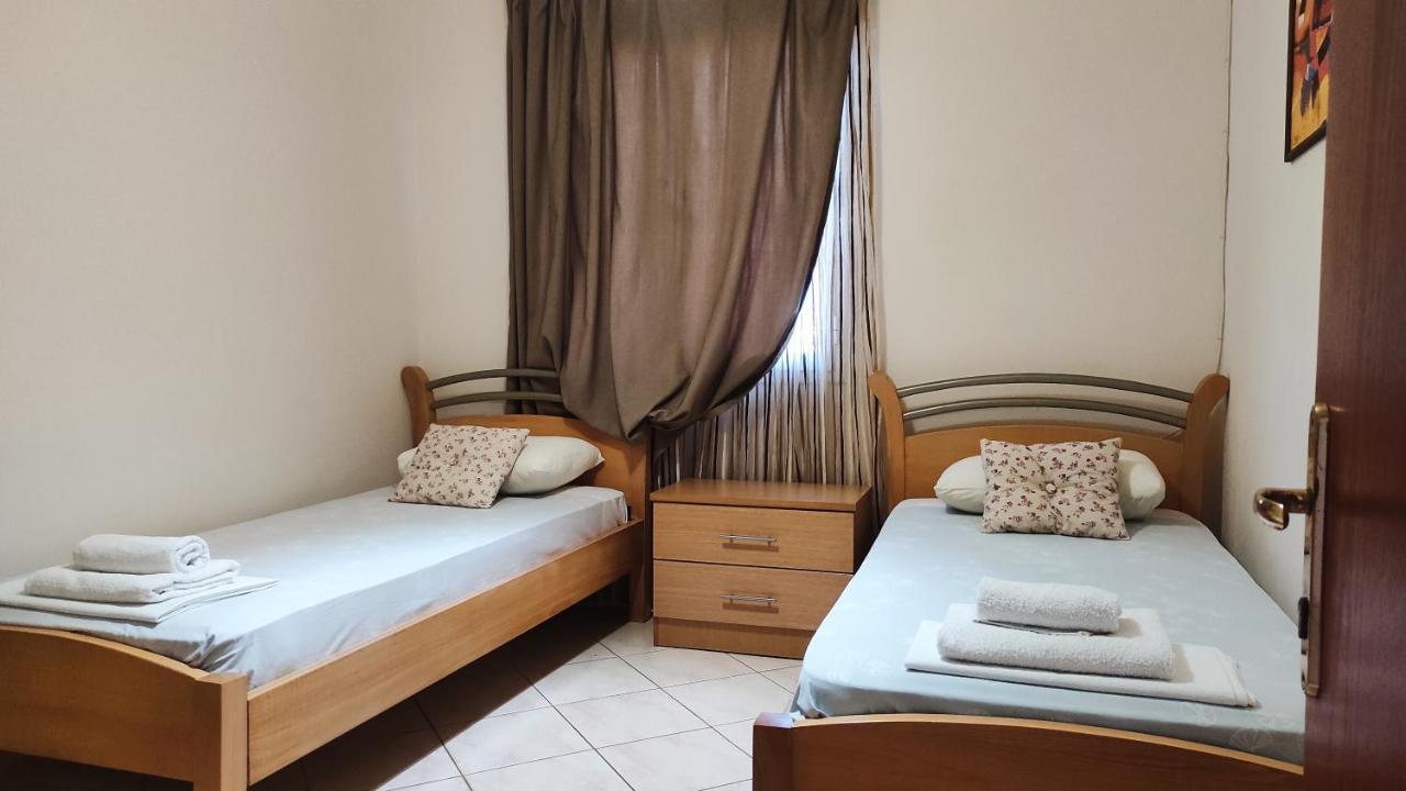 Guesthouse Villa Joanna&Mattheo Sarandë エクステリア 写真