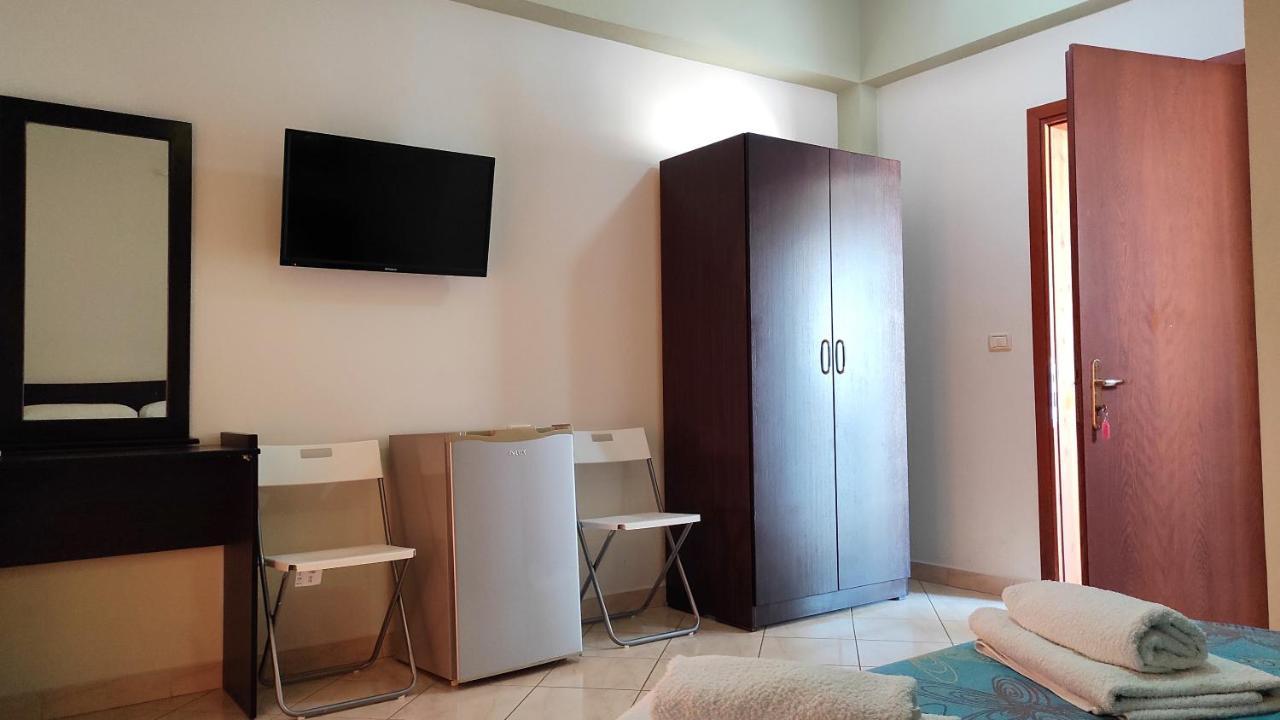 Guesthouse Villa Joanna&Mattheo Sarandë エクステリア 写真