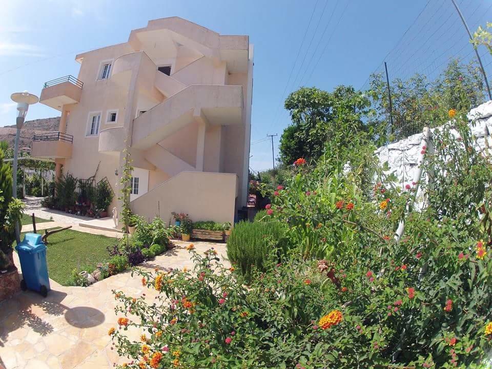 Guesthouse Villa Joanna&Mattheo Sarandë エクステリア 写真