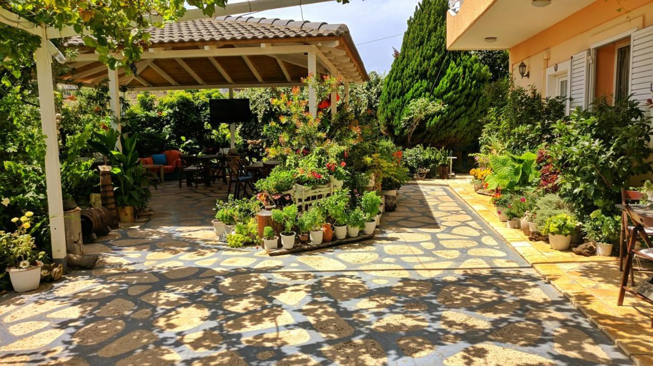 Guesthouse Villa Joanna&Mattheo Sarandë エクステリア 写真